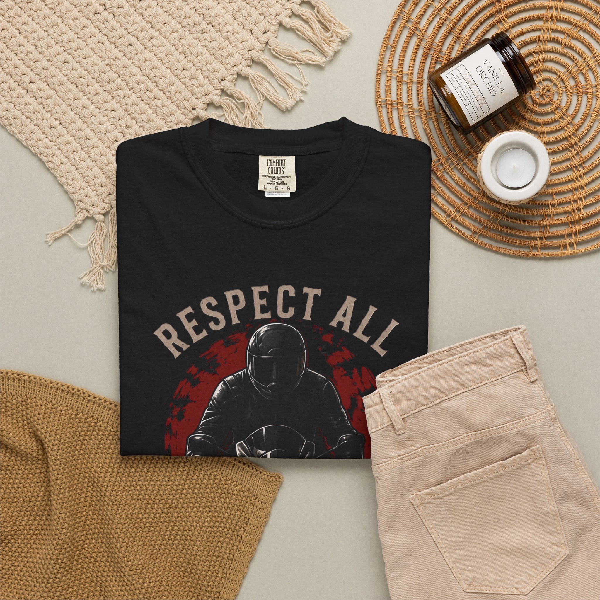 Personalisiertes T-Shirt  Respect All, Fear None