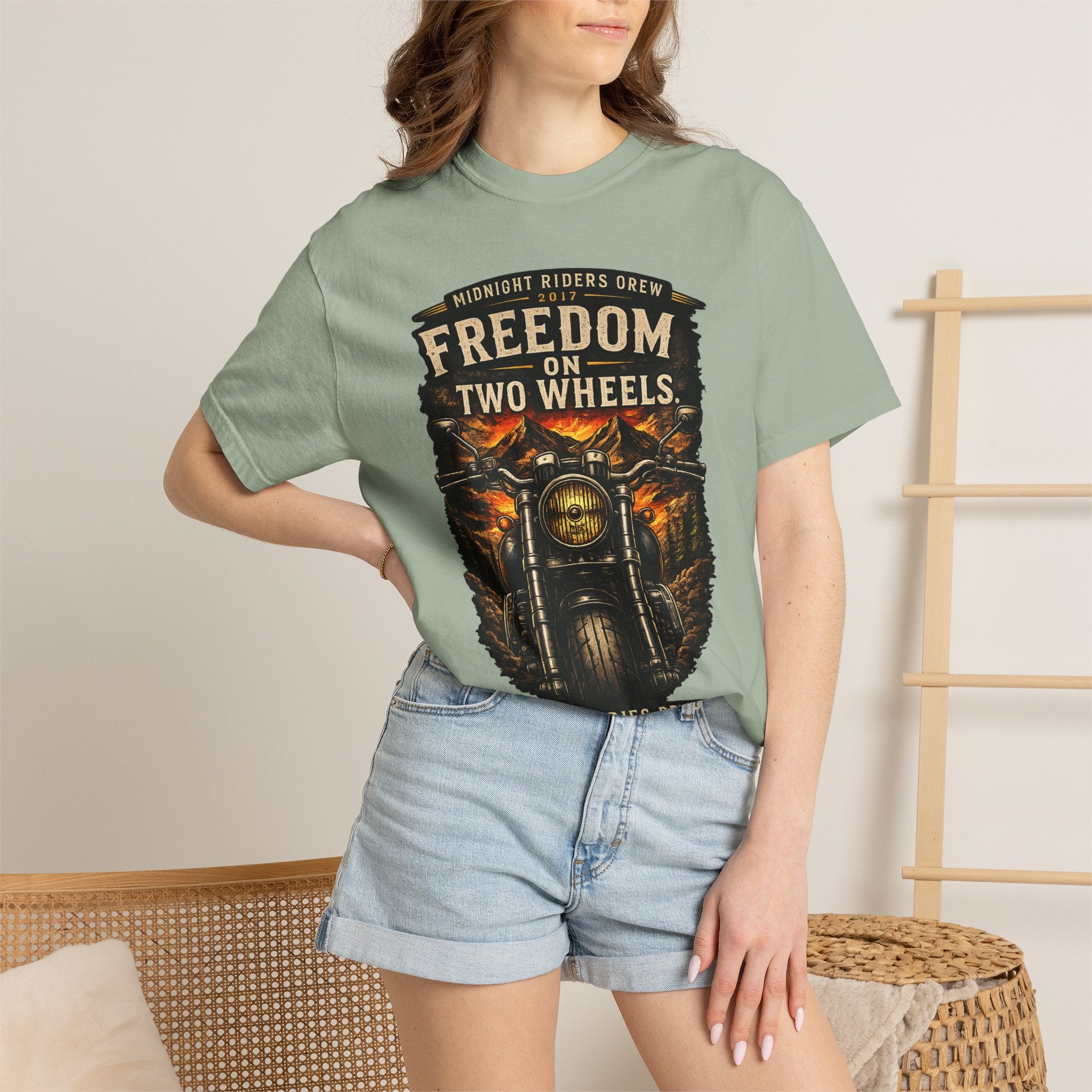 T-Shirt - Freedom on Two Wheels  Leave Worries Behind