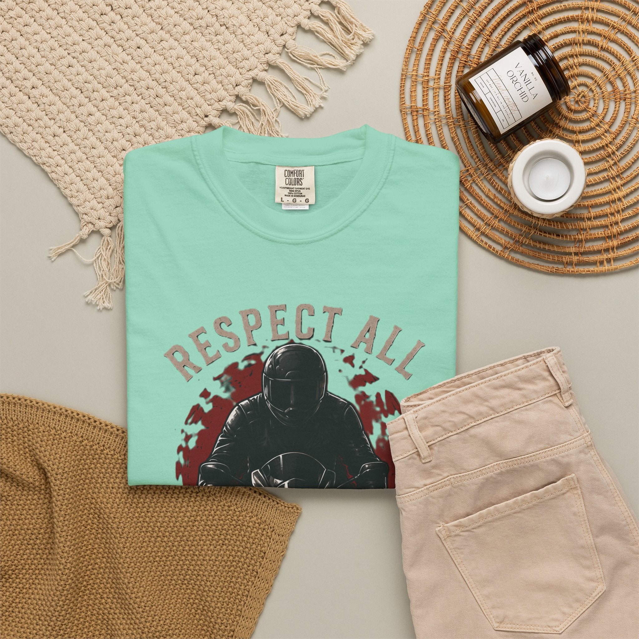 Personalisiertes T-Shirt  Respect All, Fear None